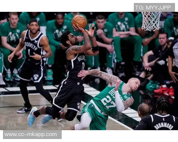 杰伦布朗状态火热单核带队四场比赛三次30表现惊艳