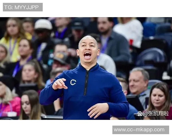 媒体人分析快船现状赛季初期难以评判卢指导执教表现